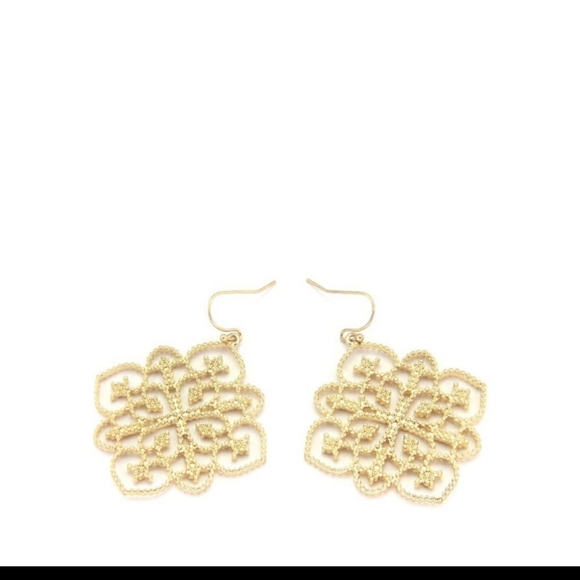 Goldtone Moroccan Boho Syle Filigree Earrings - Picture 5 of 5